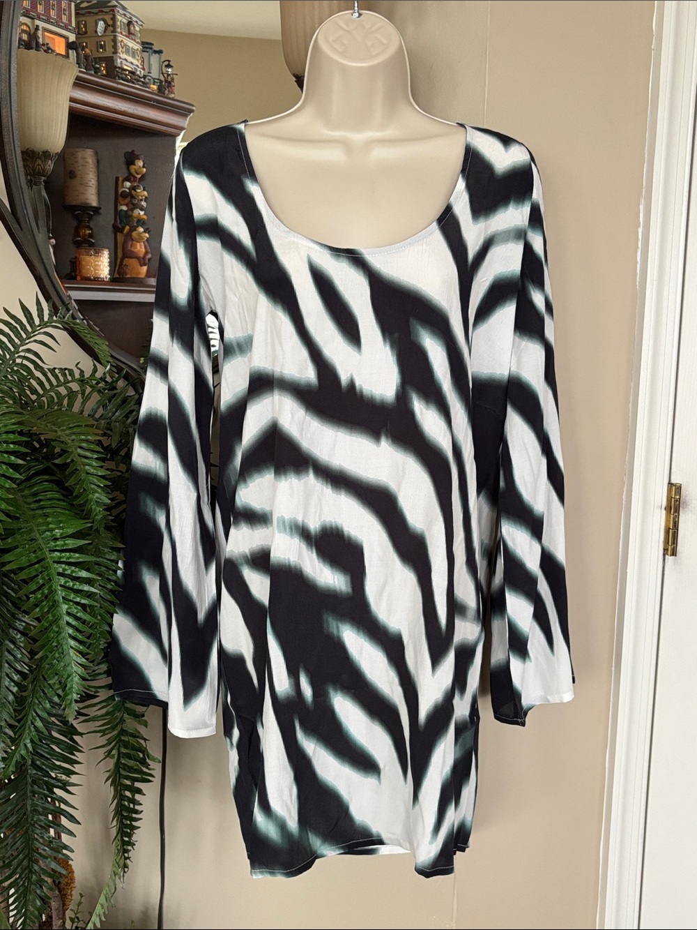 NWT Nasty Gal Black & White Blurred Zebra Tunic Mini Dress Long Sleeve Tie Back